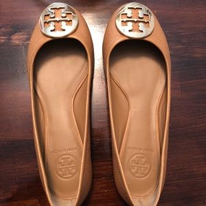 Tory Burch flats tan